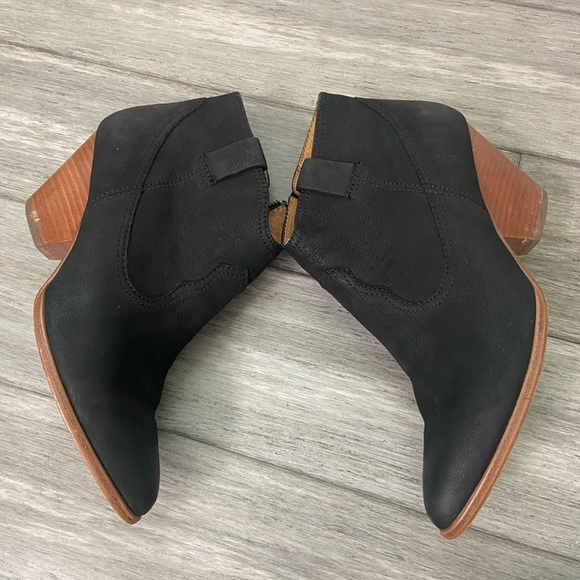 FRYE Reina Black Suede Leather Western Bootie Sz 9 - Picture 17 of 17